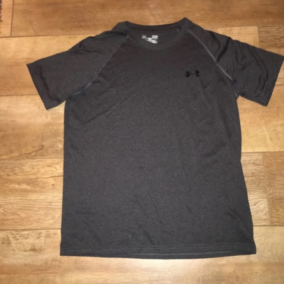Under Armour Shirt - Picture 1 of 3